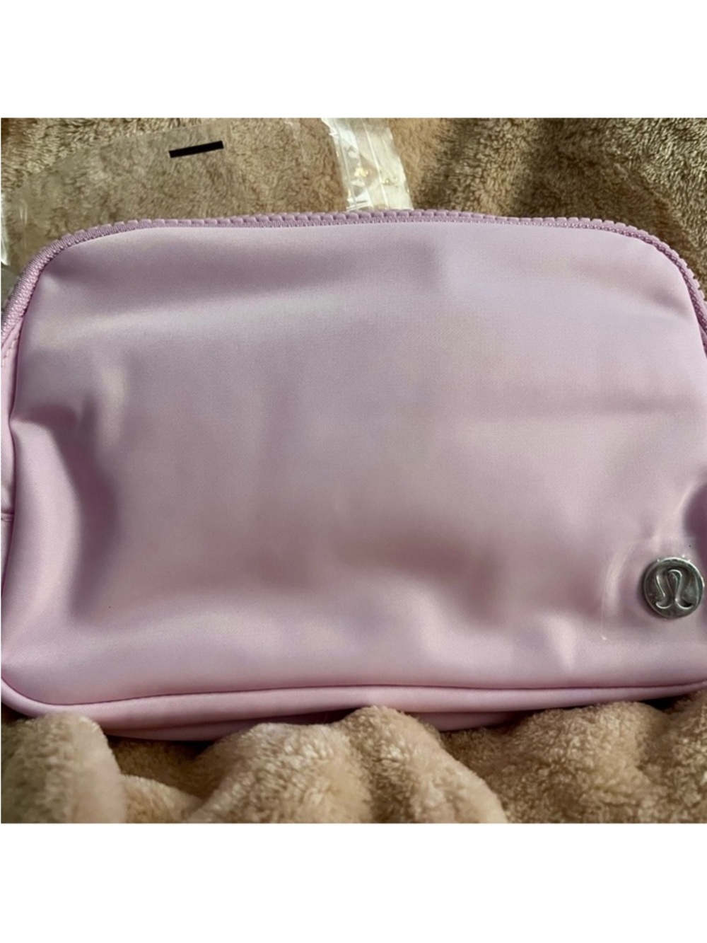 New lululemon athletica Lavender Travel Cosmetic Pouch Everywhere Belt Bag 1L